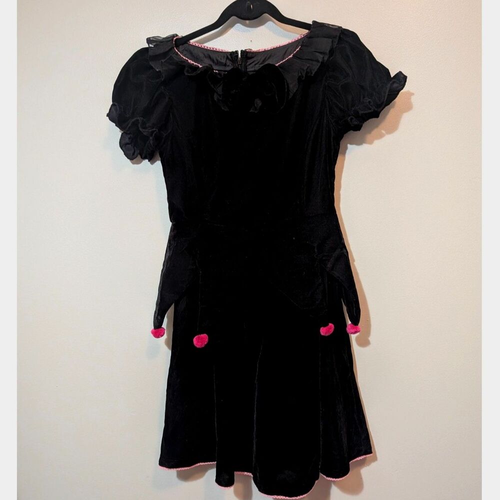 Bioworld Sanrio Kuromi Velvet Cosplay Dress Black Pink Jester NWT Size M - Picture 3 of 8